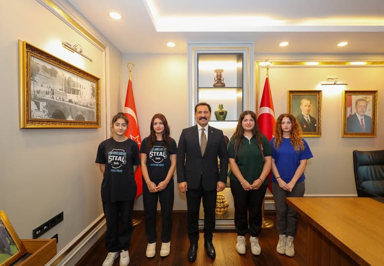 HATAY GENÇLERİNİN IŞIĞI AVRUPA’YI AYDINLATTI