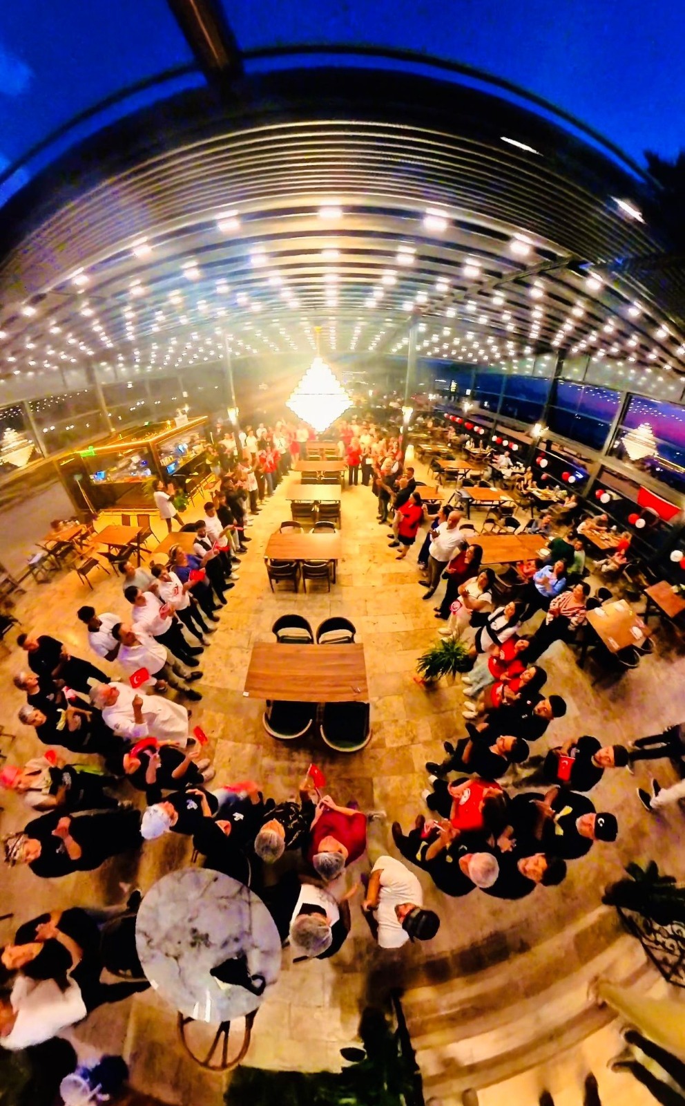 CUMHURİYET’İN 102. YILINA SAMANDAĞ’DAN GÖRKEMLİ GALA