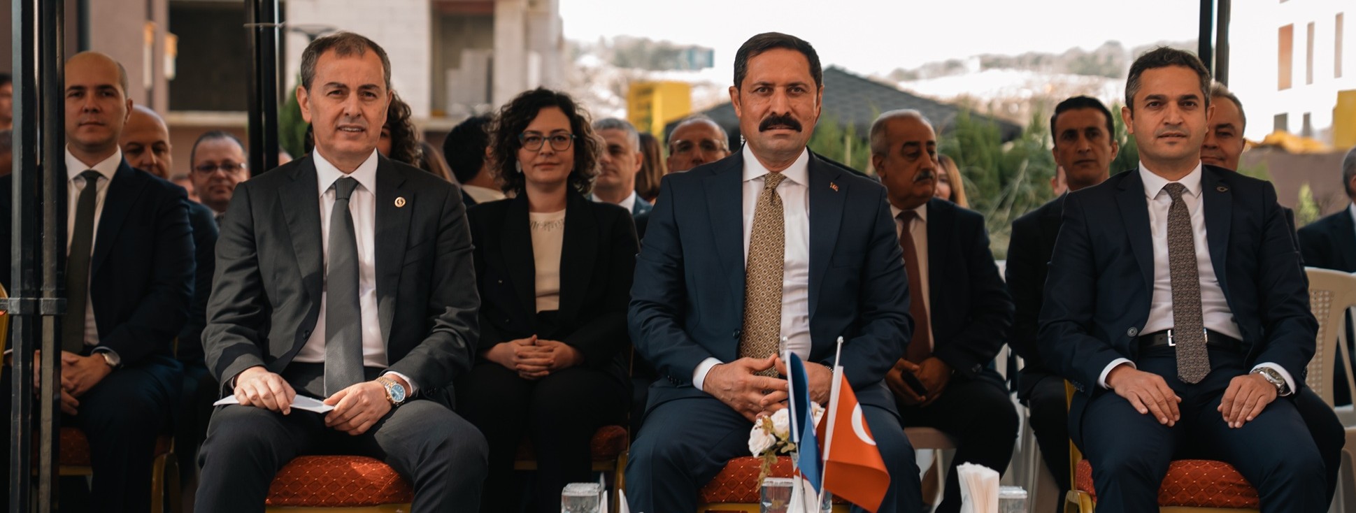 HATAY DEFNE’DE TÜRKİYE İŞ BANKASI’NDAN EĞİTİME VE YAŞAMA KALICI DESTEK